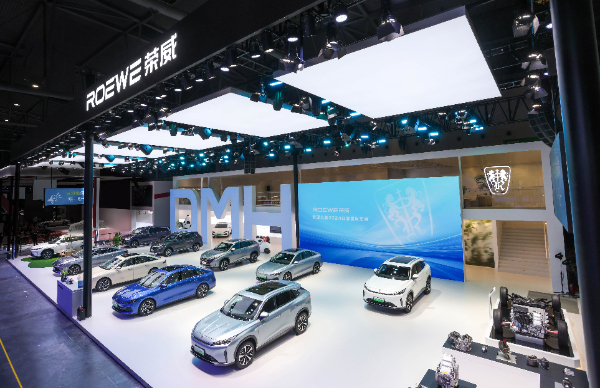 2025媒体管家：俞经民回归上汽乘用车：荣威是“新大众”　放眼全球“卷价值”