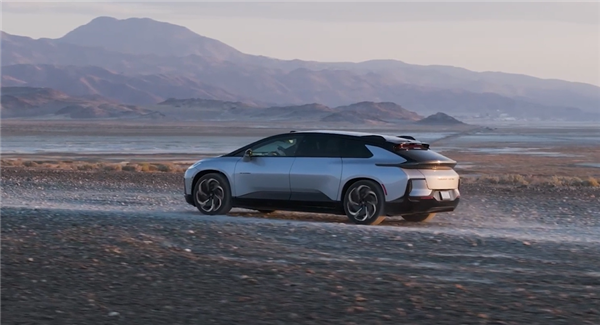 贾跃亭造车梦成 李想:理想很多优秀负责人都来自法拉第未来 贾跃亭造车梦成 李想:理想很多优秀负责人都来自法拉第未来